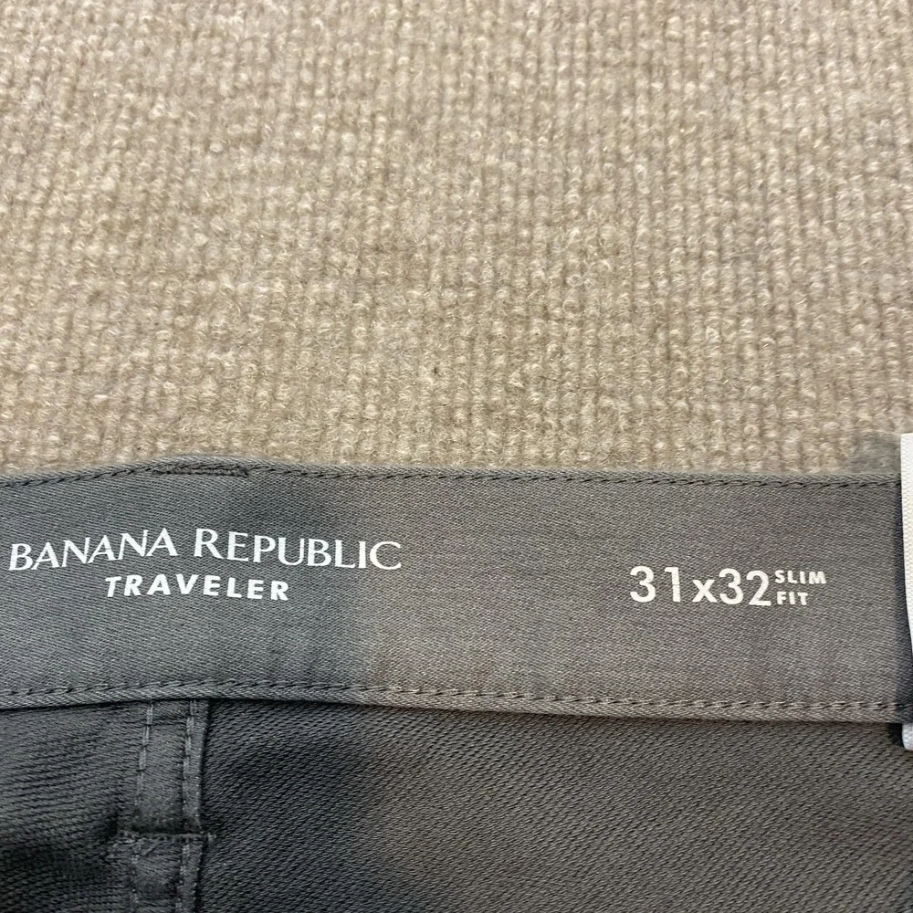 Banana Republic Traveler Jeans Mens 31x32 Gray Med Wash Slim Straight Denim